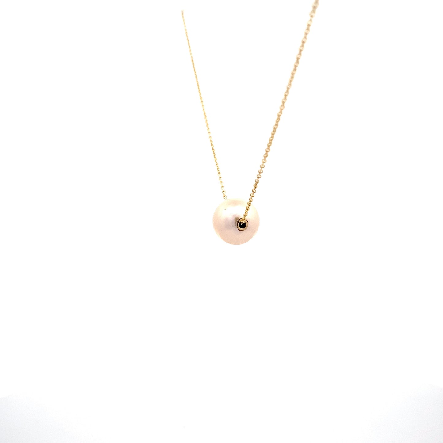 White Pearl and Gold Pendant
