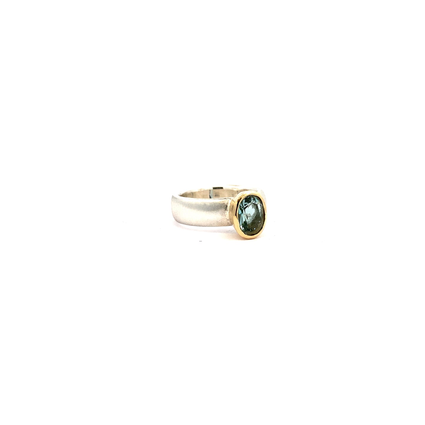 Oval Cut Pale Blue Beryl Ring
