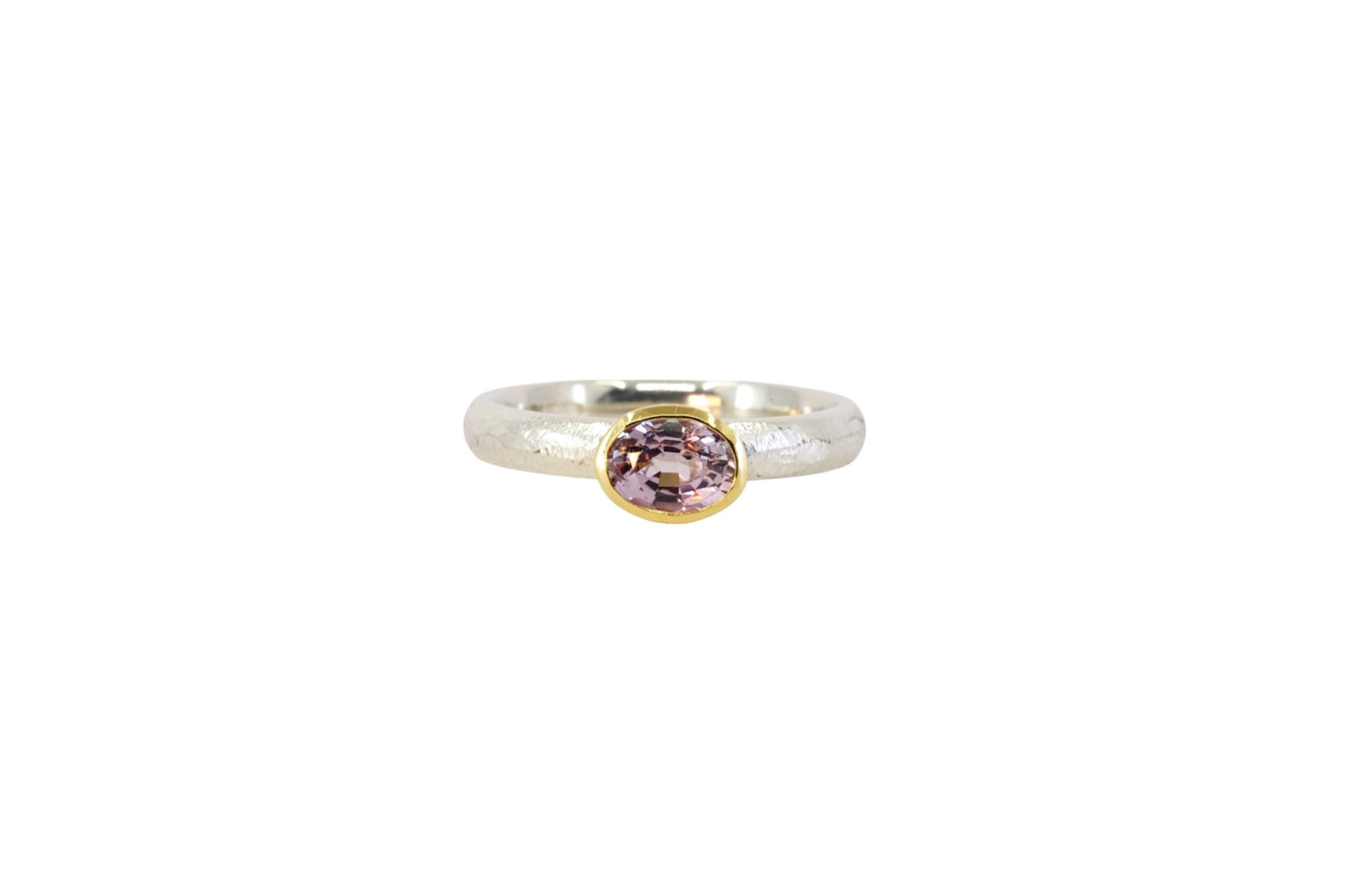 Lilac Sapphire Ring