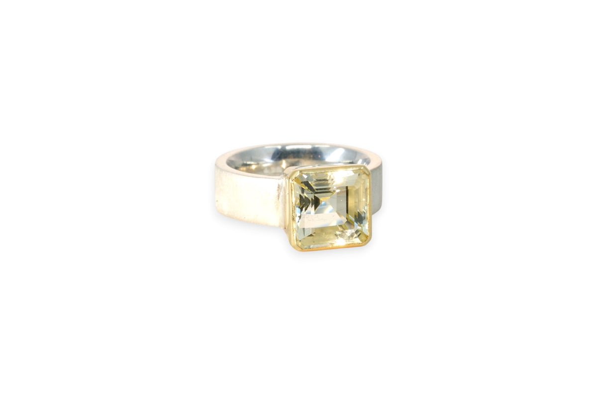 Green Beryl Ring | Libby Rak Jewellery