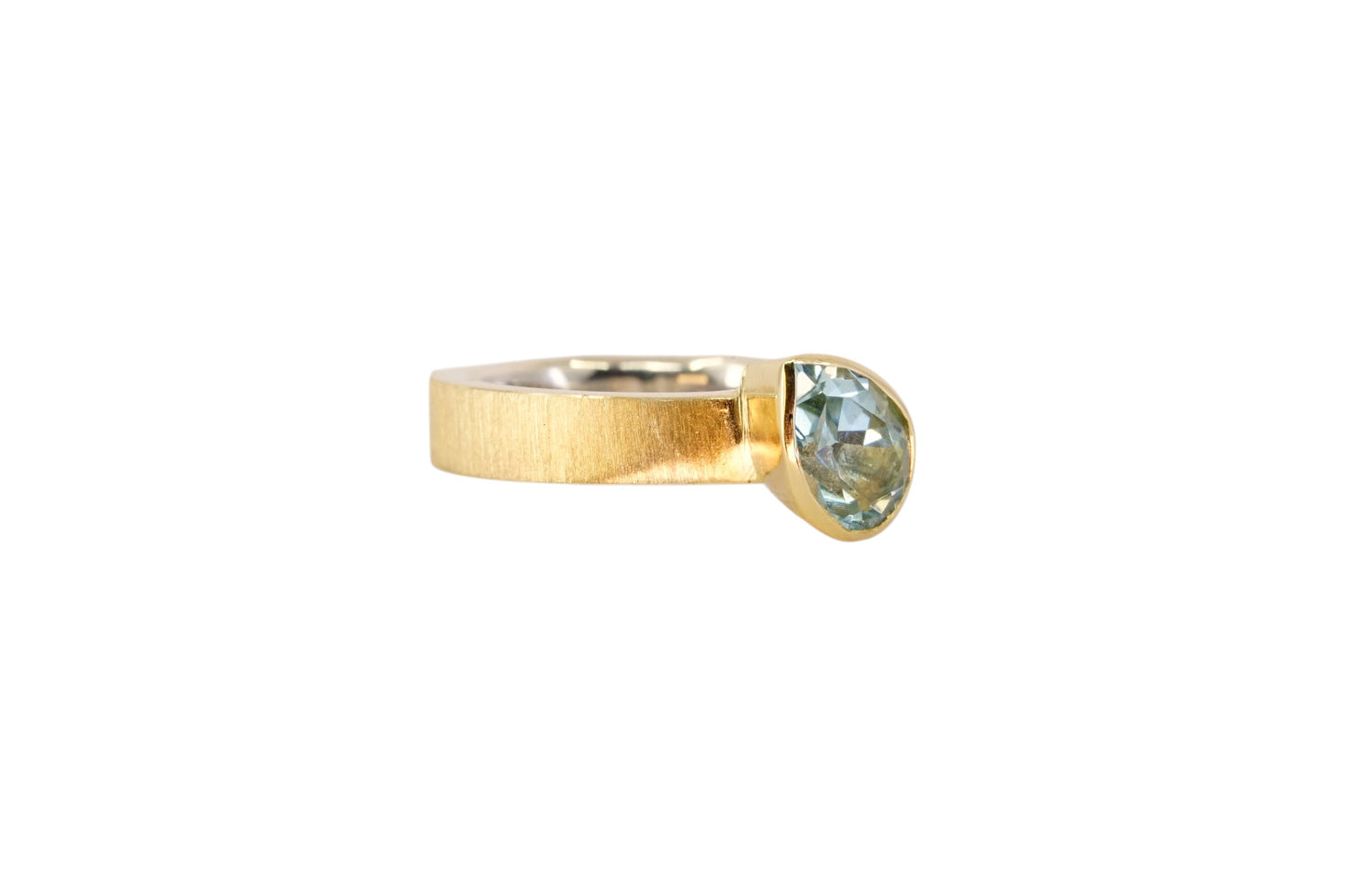 Pear Cut Aquamarine Gold Lined Ring