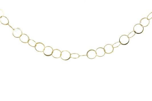 Delicate gold chain