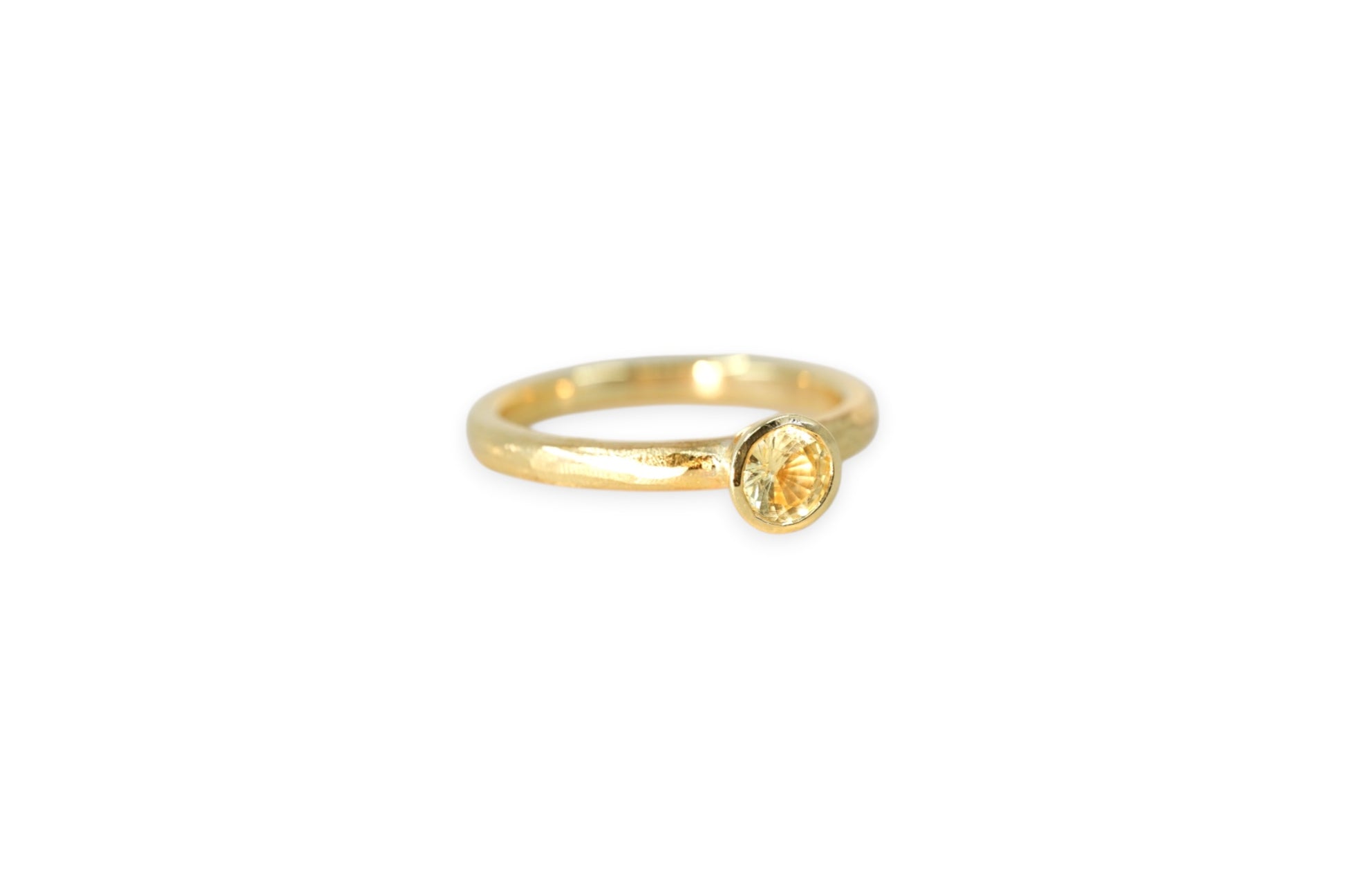 Pale Yellow Sapphire Solitaire Ring | Libby Rak Jewellery
