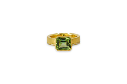 Green tourmaline Darcy Ring