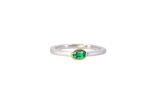 Oval Emerald Stacking Ring