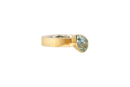 Pear Cut Aquamarine Gold Lined Ring